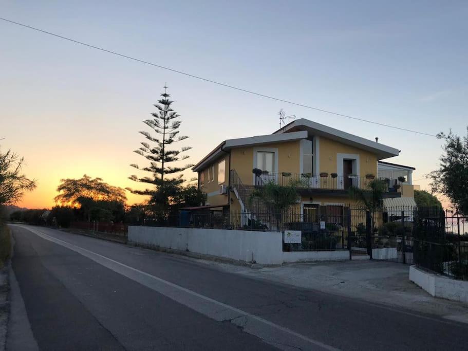 B & B Il Giardino Sul Mare Briatico Extérieur photo