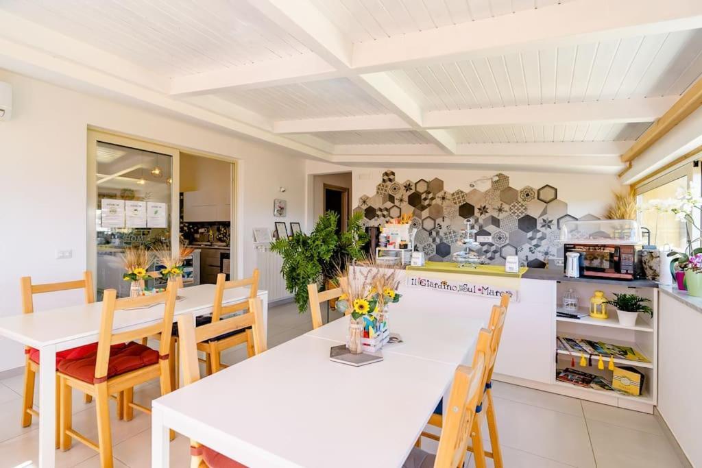 B & B Il Giardino Sul Mare Briatico Extérieur photo